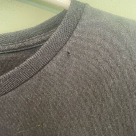 Yellow Stone Unisex Crew neck Short Sleeve Smoked Loo Graphic Tee Black Large - Picture 4 of 5